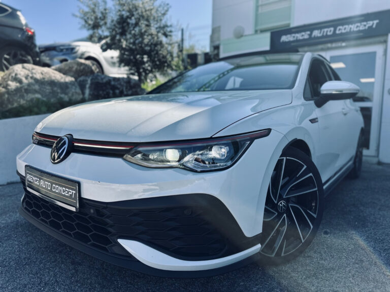 Volkswagen Golf VIII 2.0 TSI 300 CV DSG 7 GTI CLUB SPORT + TO OUVRANT + CAMERA DE RECUL + CARPLAY SANS FIL + GARANTIE 12 MOIS