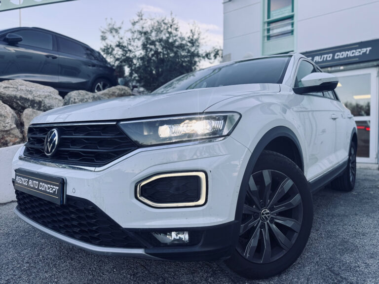 Volkswagen t-ROC 1.5L 150CH Carat + 2EME MAIN + CARPLAY SANS FIL + ECLAIRAGE D'AMBIANCE + CAMERA DE RECUL + GARANTIE 12 MOIS