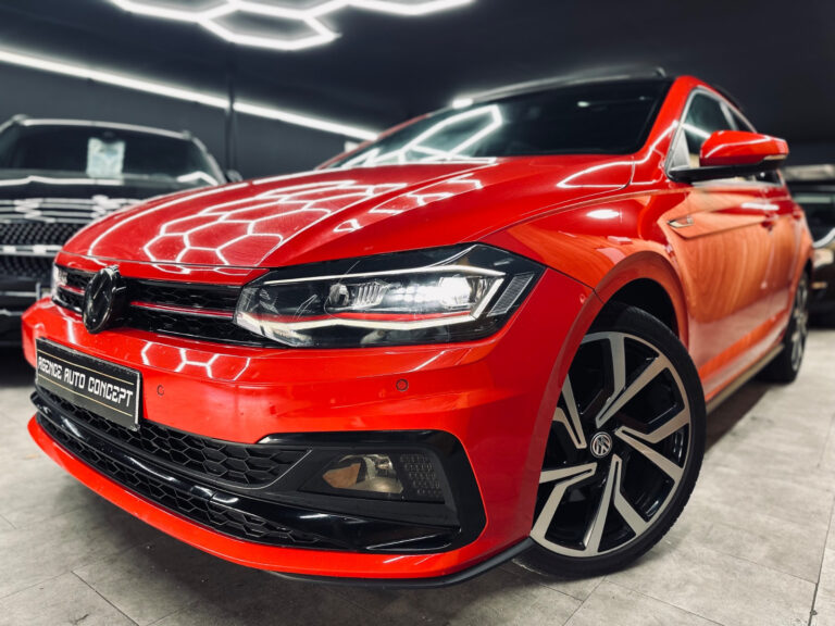 Volkswagen Polo VI 2.0 200CH GTI + TOIT OUVRANT + ENTRETIEN VOLKSWAGEN + CARPLAY + CAMERA DE RECUL + SIEGES CHAUFFANTS + GARANTIE 12 MOIS