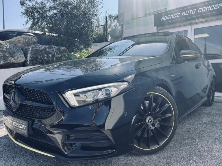 Mercedes CLASSE A 250 4Matic 2.0L 224CH EDITION ONE + ENTRETIEN MERCEDES + TOIT OUVRANT +ECLAIRAGE AMBIANCE + BURMESTER + GARANTIE 12 MOIS