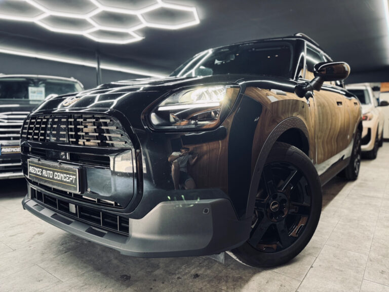 MINI Countryman C 1.5 Hybride 170 CH DKG7 Blackyard 1ERE MAIN + FULL LED + FULL BLACK + GPS + CARPLAY + CAMERA + GARANTIE MINI 2028