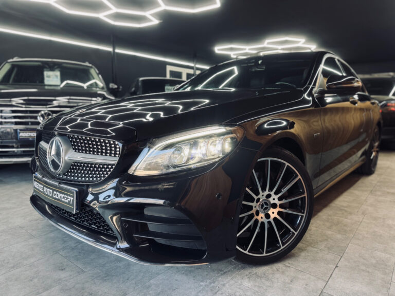 Mercedes Classe C 300 de HYBRID 306 CH 9G-TRONIC AMG LINE 2EME MAIN + CARPLAY + CAMERAS 360 + TOIT OUVRANT + PACK PREMIUM + GARANTIE 12 MOIS