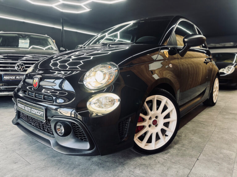 Abarth 695 1.4 T-Jet 180 CH Dualogic Esseesse 1ERE MAIN + GPS + CARPLAY + JA17 BLANCHE + PREPA KBARTH + AKRAPOVIC + GARANTIE 12 MOIS