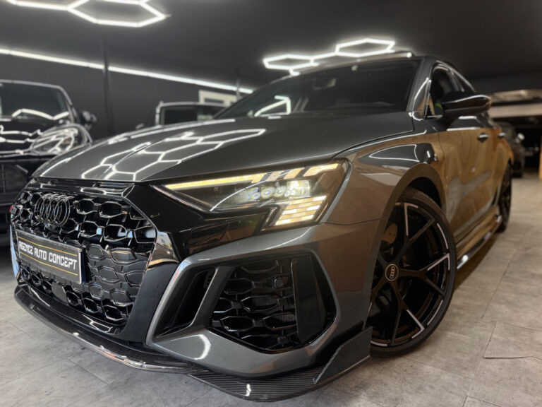 Audi RS3 SPORTBACK 2.5 400 CV + FREINS CERAMIQUES + PACK EXT CARBONE + TOIT OUVRANT + B&0 + SUIVI AUDI + GARANTIE 12 MOIS