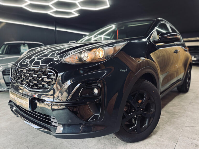 KIA Sportage 1.6 CRDI 136 CH DCT 7 Black Edition 2WD + 2EME MAIN + GPS + CARPLAY + CAMERA + JA17 + GARANTIE KIA 02/2028