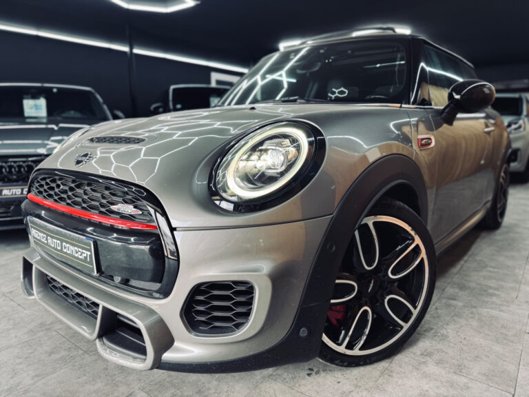 Mini Cooper 2.0 Turbo 231 CH BVA8 John Cooper Works 1ERE MAIN + GPS PRO + CARPLAY + CAMERA + TOIT OUVRANT + GARANTIE 12 MOIS
