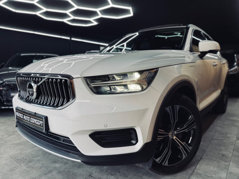 Volvo XC40 T5 Recharge 180 CH + 82 CH DCT7 Inscription Luxe 1ERE MAIN + FULL LED + CARPLAY + CAMERA 360 + TOIT OUVRANT + CUIR ELEC + GARANTIE 12 MOIS